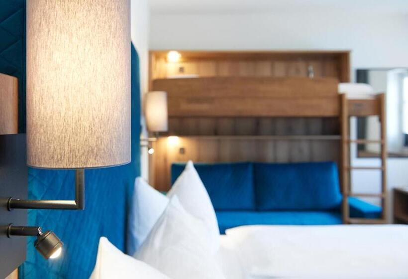 اتاق خانوادگی, Lerchs Land