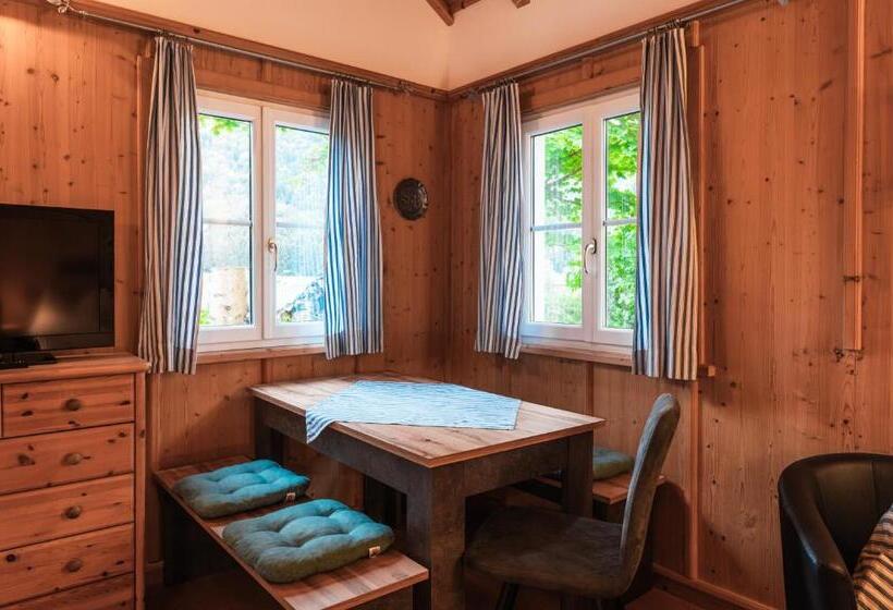 بانگلوی استاندارد, Landhotel Prielbauer