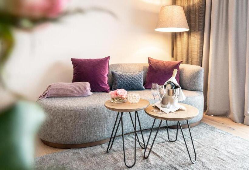 جناح سوبيريور مع بلكونة, Laschenskyhof Hotel & Spa