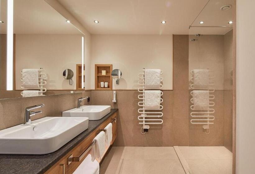 جناح سوبيريور مع بلكونة, Laschenskyhof Hotel & Spa