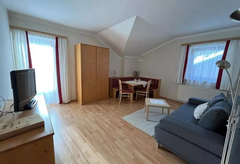 １ベッドルームアパートメント, Mittersteghof