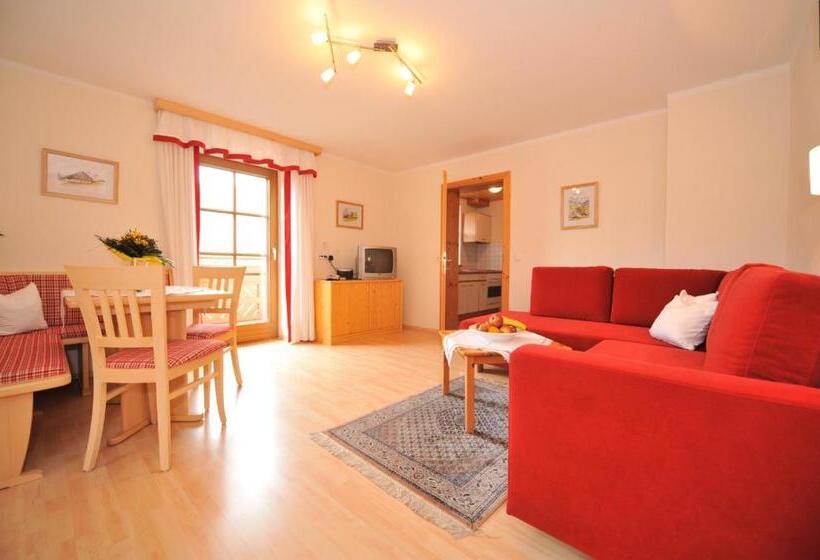 شقة غرفتين نوم مزودة بشُرفة, Mittersteghof