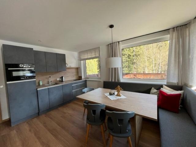 شقة غرفتين, Mittersteghof