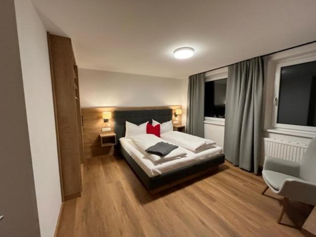 Апартаменты 2 Спальни, Mittersteghof