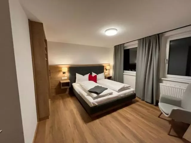 ２ベッドルームアパートメント, Mittersteghof
