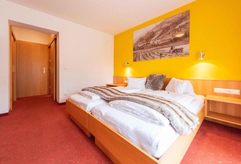 غرفة قياسية مزوَّدة بشُرفة, Guesthouse Dalnig