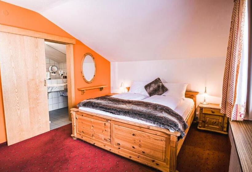 غرفة قياسية مزوَّدة بشُرفة, Guesthouse Dalnig