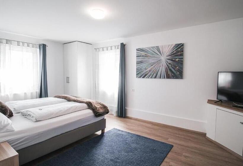 جناح, Guesthouse Dalnig