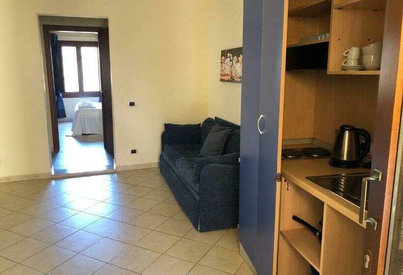 带2个卧室的公寓, Residence Cortile Mercè