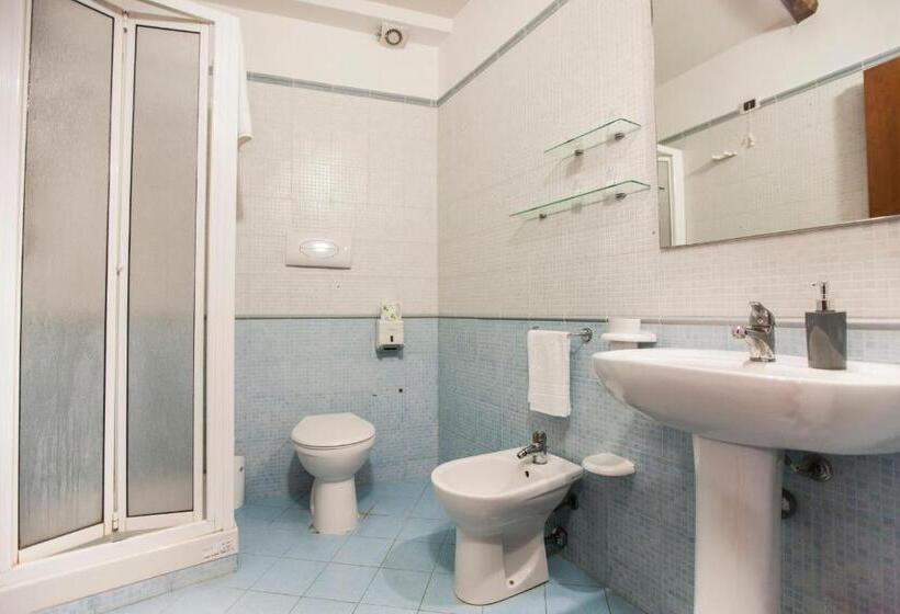 带2个卧室的公寓, Residence Cortile Mercè