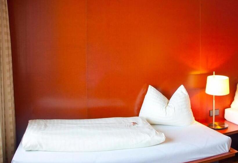 Номер Стандарт Трехместный, Rosenberger Motor Hotel Ansfelden
