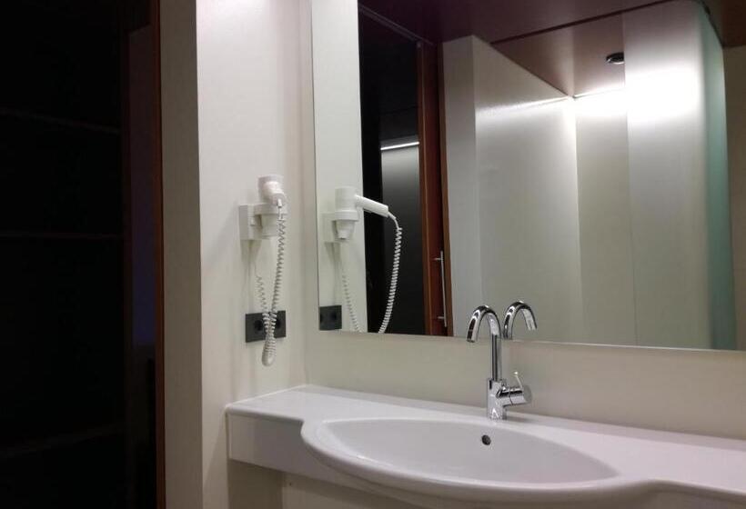 Номер Стандарт Трехместный, Rosenberger Motor Hotel Ansfelden