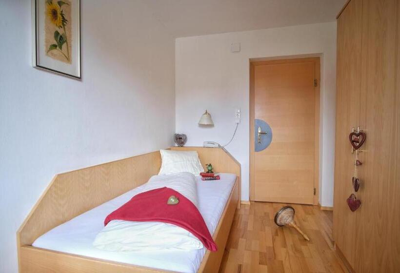 غرفة قياسية فردية, Seehotel & Seeapartments Kärntnerhof  Direkt Am See!