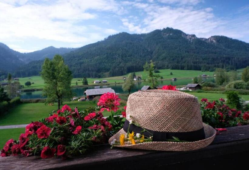 マウンテンビュースタンダードルーム, Seehotel & Seeapartments Kärntnerhof  Direkt Am See!