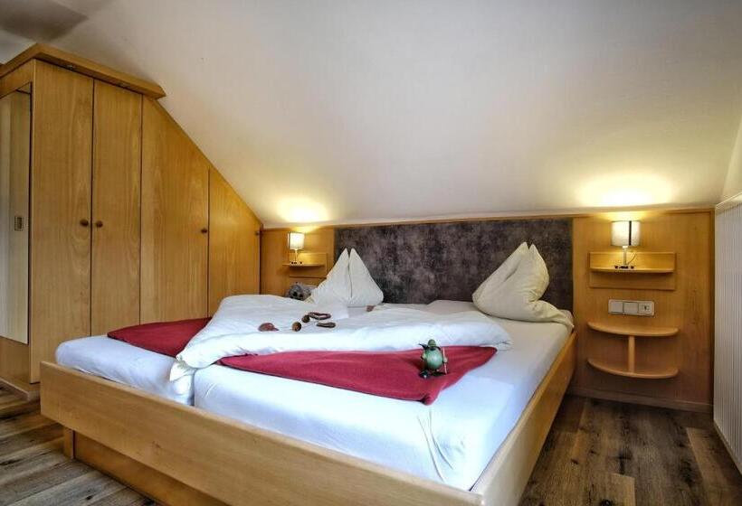 جناح سرير كينج, Seehotel & Seeapartments Kärntnerhof  Direkt Am See!