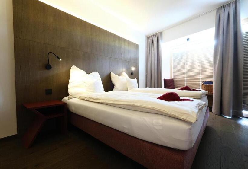 شقة غرفة نوم واحدة بالطابق الأرضى, Seehotel & Seeapartments Kärntnerhof  Direkt Am See!