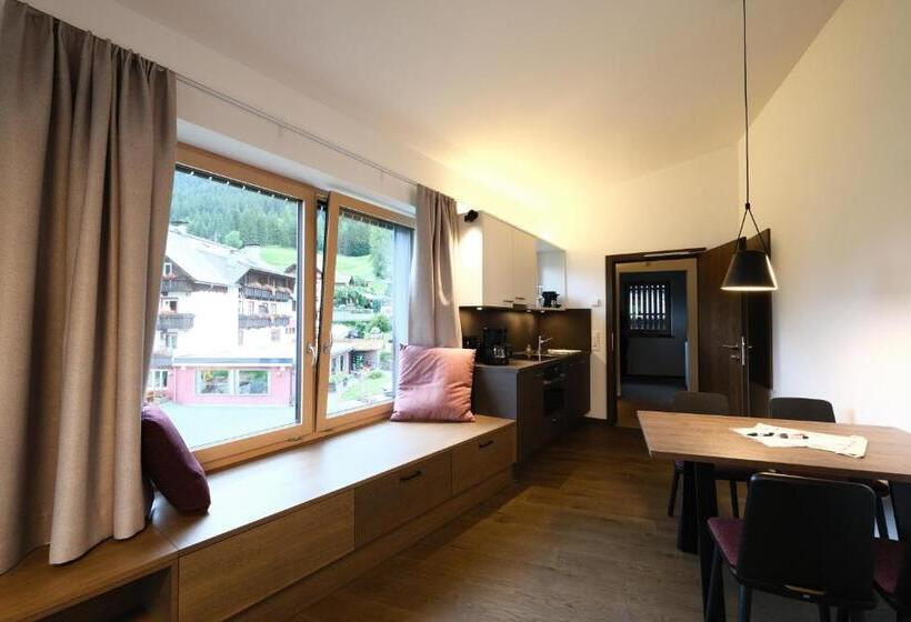 شقة غرفة واحدة ذات إطلالة, Seehotel & Seeapartments Kärntnerhof  Direkt Am See!