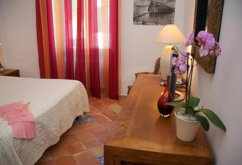 Quarto Clássico, Villa Lieta