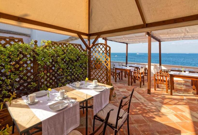 Suíte Vista Mar, Villa Lieta