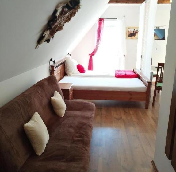 شقة غرفة نوم واحدة مزودة بشُرفة, Wohlfühlbauernhof Siebernegg