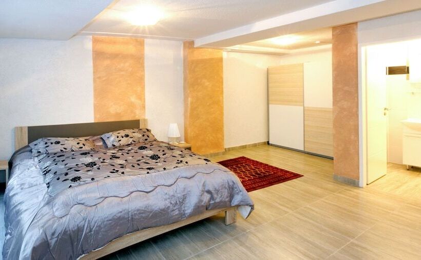 스탠다드 룸, Alte Fabrik