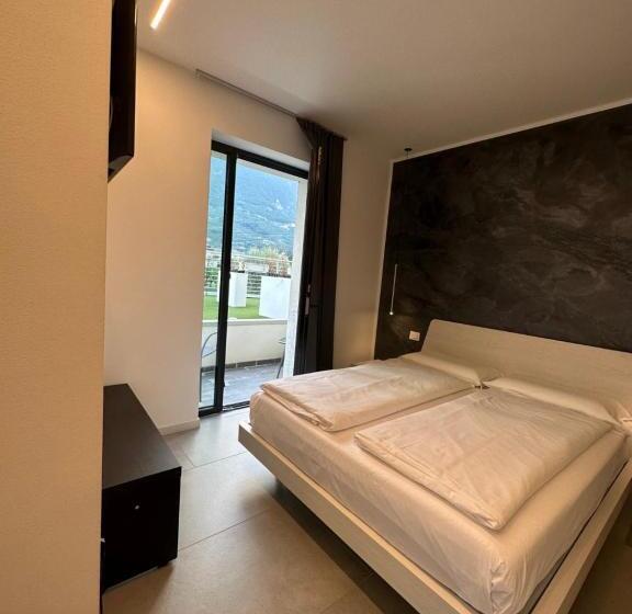 غرفة قياسية, Athos