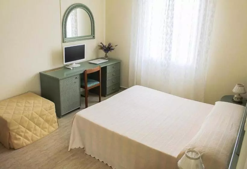 اتاق خانوادگی, B&b Da Pio