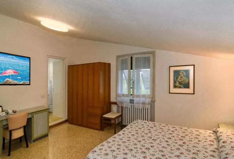 اتاق استاندارد سه نفره, B&b Da Pio