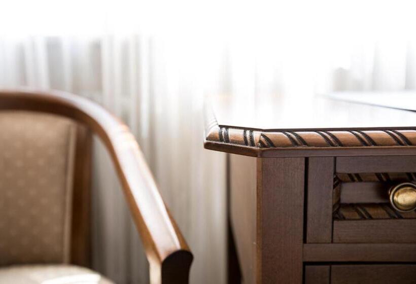 اتاق استاندارد, Burghotel Nürnberg