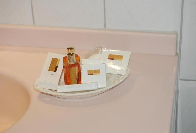 Номер Стандарт Индивидуальный, Burgwirt