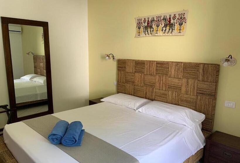 غرفة قياسية, Villa Cedrino