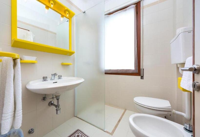 스탠다드 발코니 룸, Eden