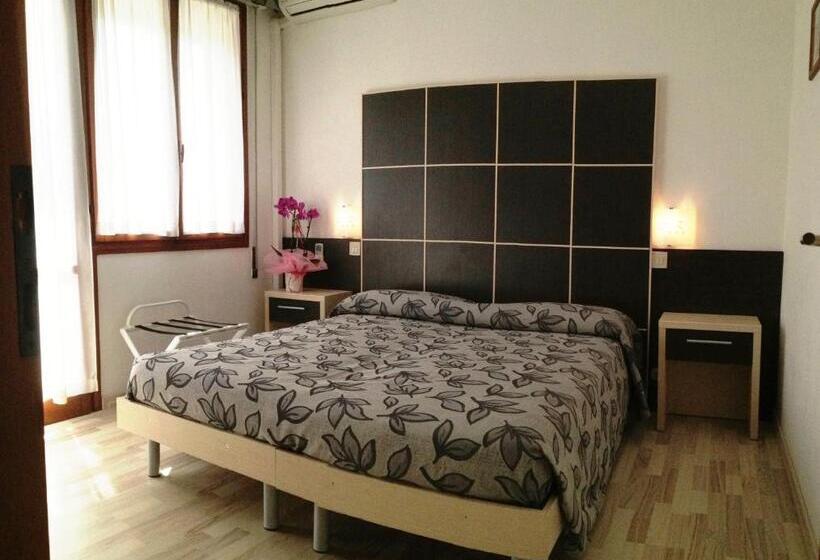 스탠다드 발코니 룸, Eden