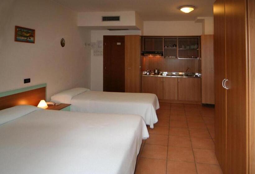 Superior Triple Room, Etna