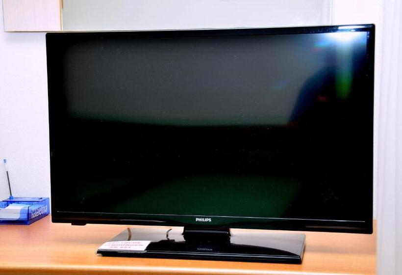 Standard Single Room, Etna