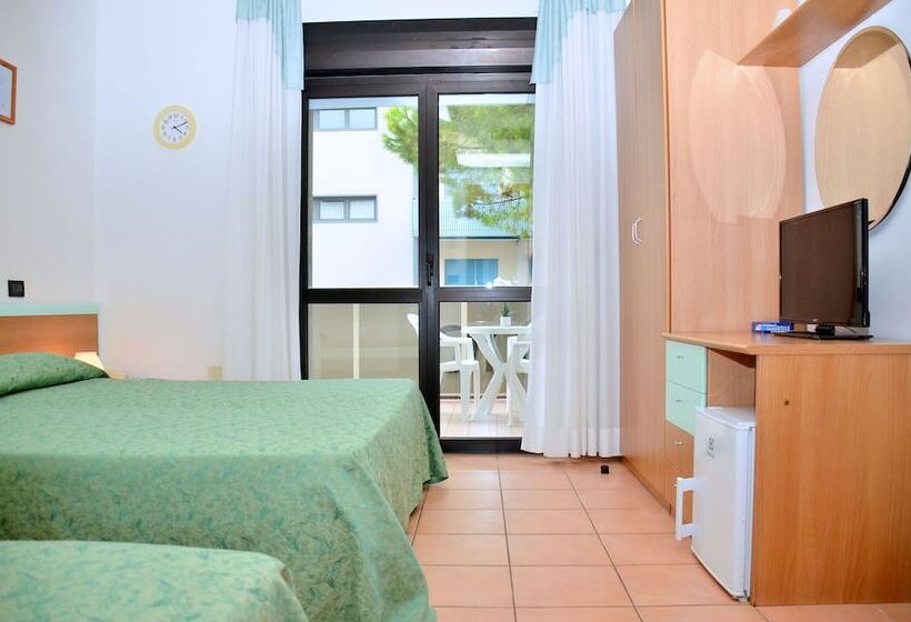 Standard Triple Room, Etna