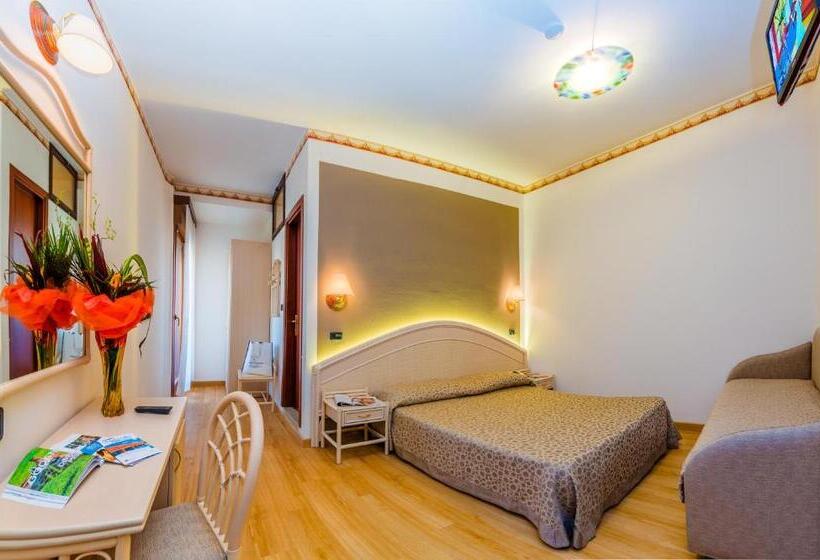 חדר סטנדרט לארבעה, Europa