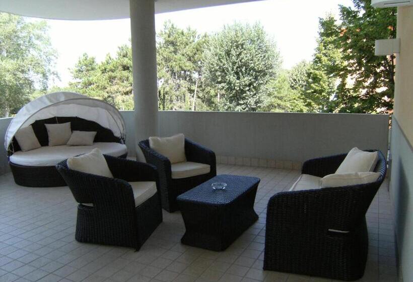 חדר דלוקס לארבעה, Europa