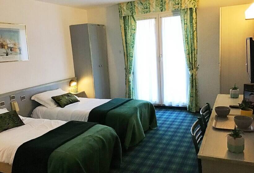 标准间, Christ Roi