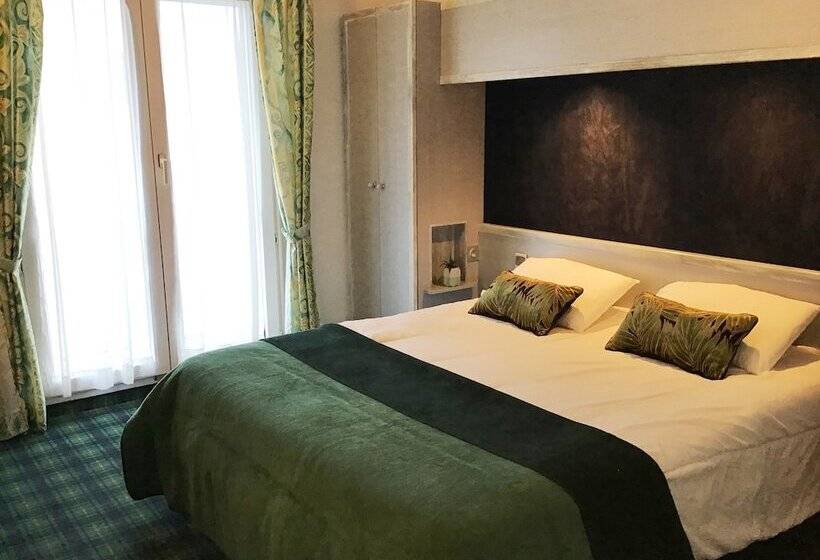 标准间, Christ Roi