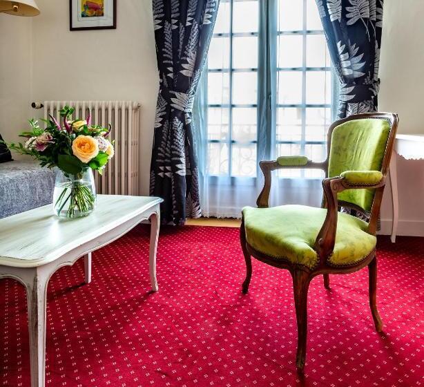 Люкс, Restaurant Le Centenaire