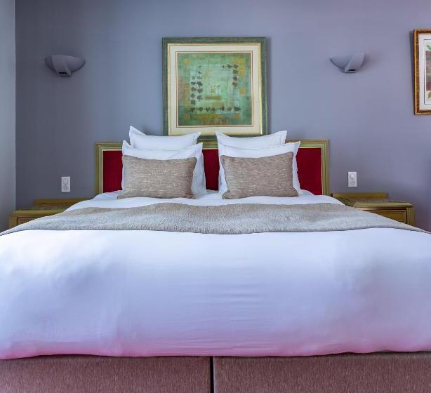 Номер Deluxe Вид на Бассейн, Restaurant Le Centenaire