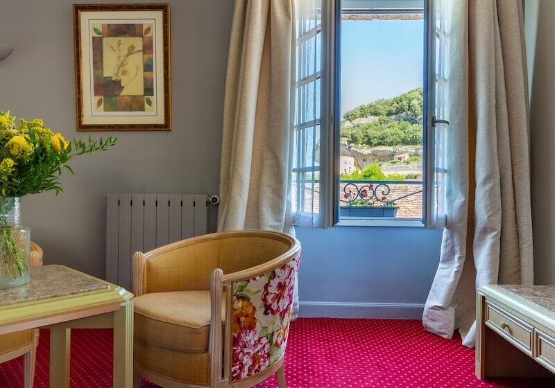 Номер Deluxe Вид на Бассейн, Restaurant Le Centenaire