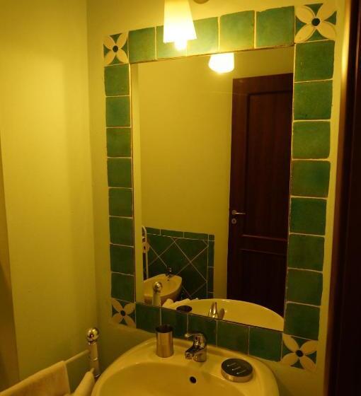 شقة غرفتين, La Valle De  Medici