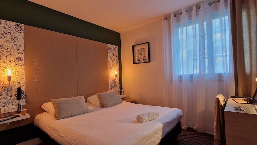 Номер Стандарт, L Hôtel Bristol