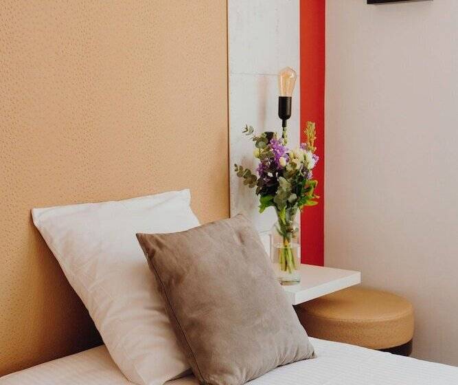 Номер Стандарт, L Hôtel Bristol