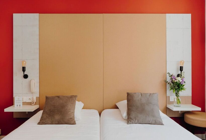 Номер Стандарт, L Hôtel Bristol