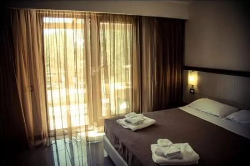 Standard Kolmen Hengen Huone, Park Hotel Cilento