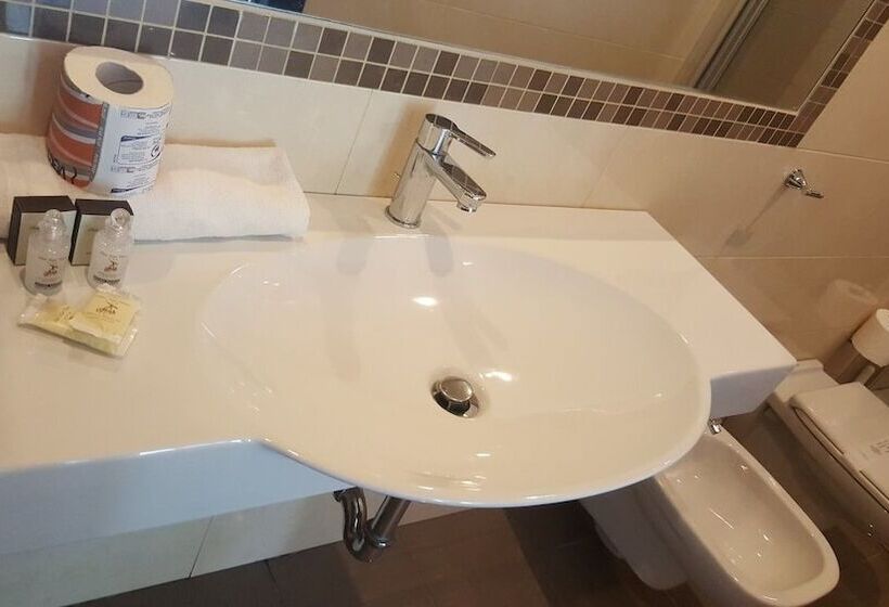 غرفة قياسية ثلاثية, Park Hotel Cilento