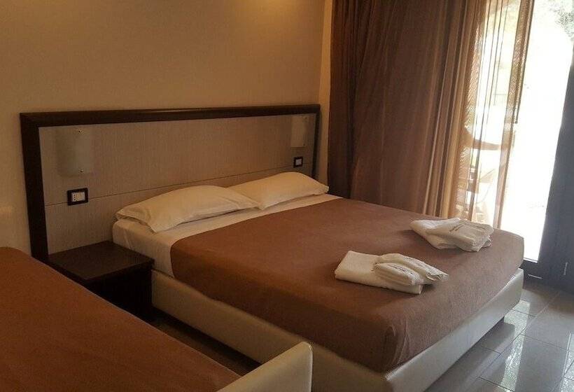 غرفة قياسية ثلاثية, Park Hotel Cilento